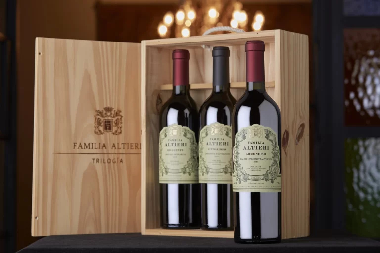 Trilogía Familia Altieri